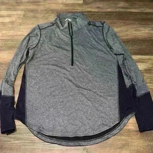 Under Armour Women’s XL Pull Over‎ 1/4 Zip Jacket Shirt Purple